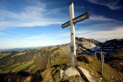 Gipfelkreuz des Chüemettler