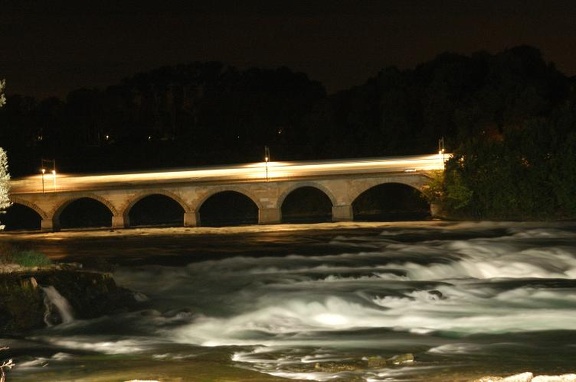 Rheinfall mit Zug